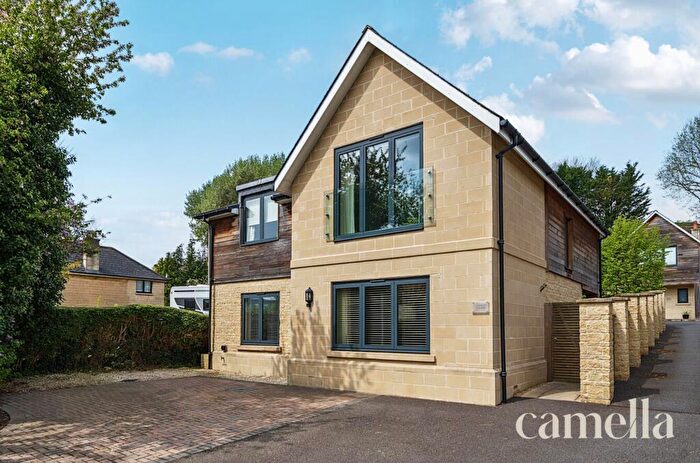 3 Bedroom Detached House For Sale In Box Road, Bath, BA1