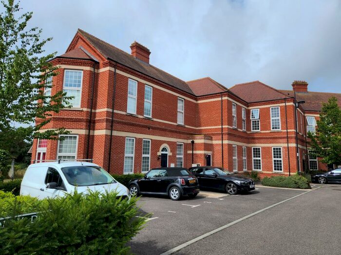 2 Bedroom Flat To Rent In Bradley Drive, Hellingly, Hailsham, BN27