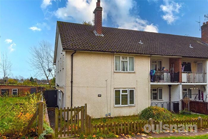 3 Bedroom Maisonette For Sale In Hollybank Road, Kings Heath, Birmingham, B13