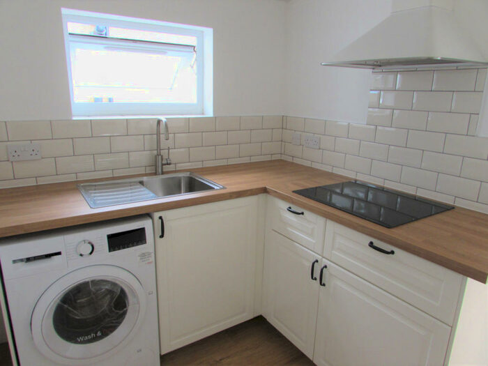1 Bedroom Flat To Rent In Graham Road, Harrow Wealdstone, Middlesex, HA3