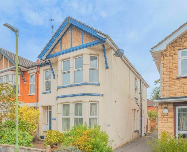 3 Bedroom Apartment To Rent In Sunnyhill Road, Bournemouth, Dorset, BH6