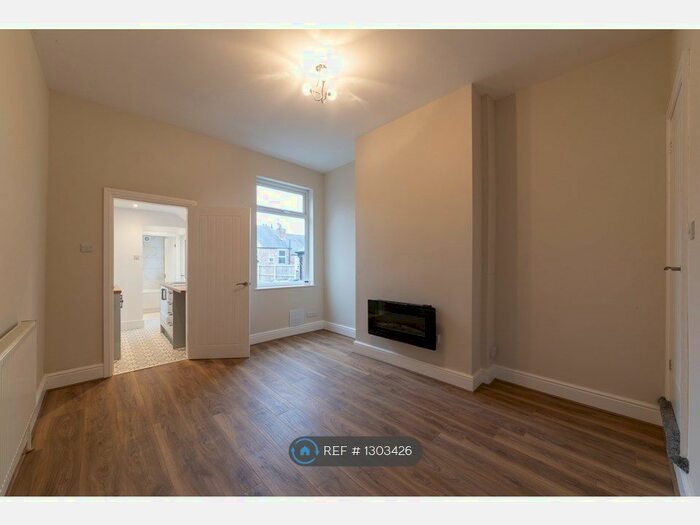 2 Bedroom Terraced House To Rent In Worksop Road, Nottingham NG3