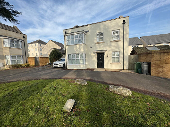 4 Bedroom Detached House For Sale In Oak Leaze, Bristol, BS34