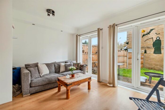 3 Bedroom Terraced House To Rent In Carver Close, London, W4