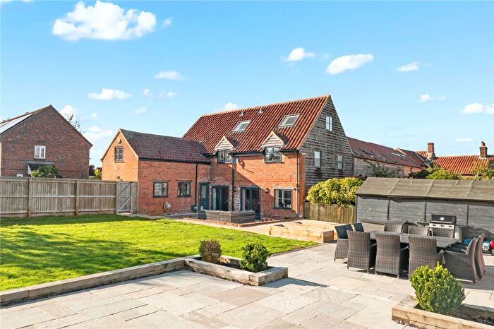 5 Bedroom Semi-Detached House For Sale In High Street, Dilton Marsh, BA13