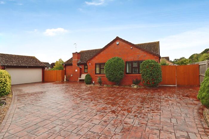 4 Bedroom Bungalow For Sale In Sherbourne Avenue, Bradley Stoke, Bristol, Gloucestershire, BS32