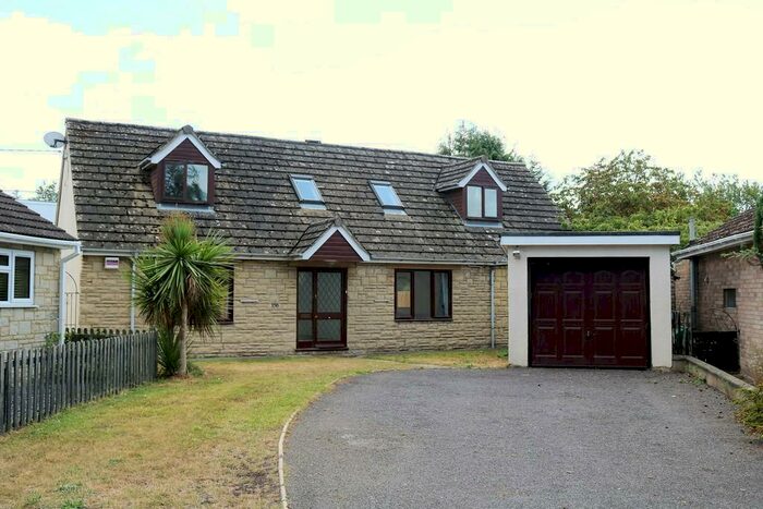 4 Bedroom Detached House For Sale In Wheatley, Oxfordshire, OX33