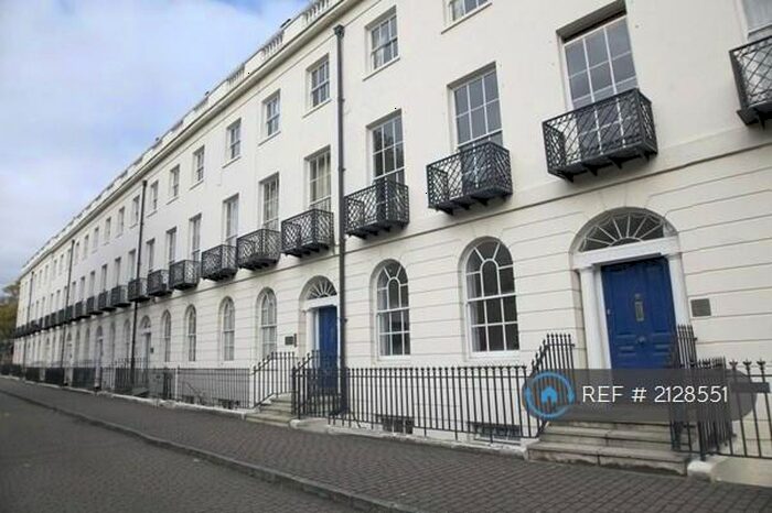 1 Bedroom Flat To Rent In London Road, Reading, RG1