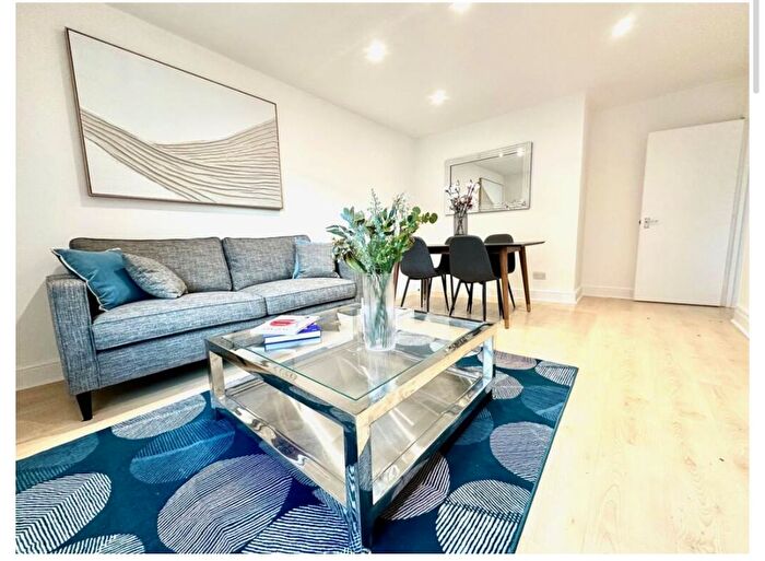 2 Bedroom Flat To Rent In Balcombe St, London, NW1