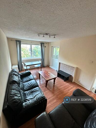 3 Bedroom Flat To Rent In Anderson Road, London, E9