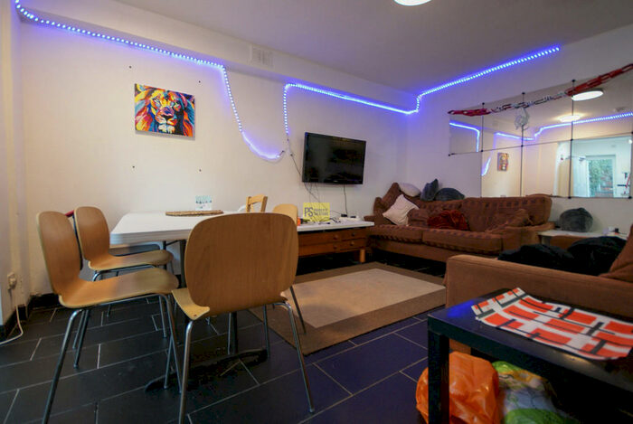 6 Bedroom Terraced House To Rent In Harborne Lane, Birmingham - Student Property, B17