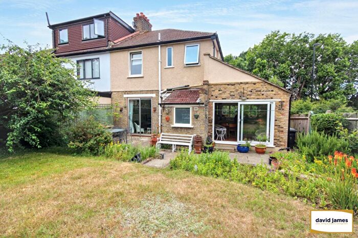 3 Bedroom End Of Terrace House For Sale In Calmont Road, Bromley, BR1