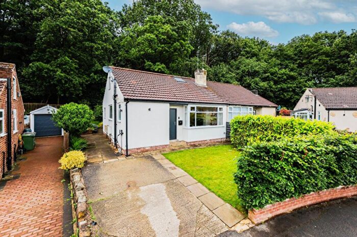 3 Bedroom Bungalow For Sale In Woodway, Horsforth, Leeds, West Yorkshire, LS18