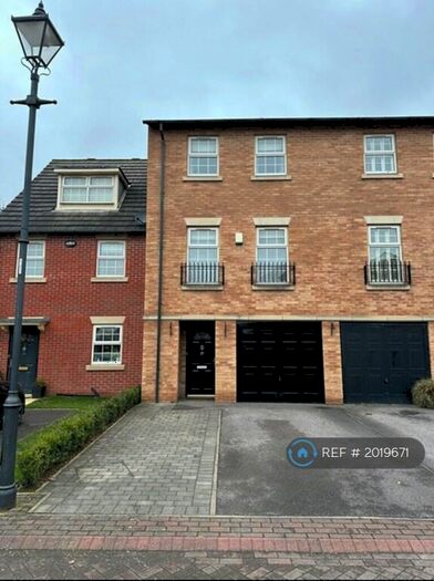 4 Bedroom Terraced House To Rent In Crofters Court, Balby, Doncaster, DN4