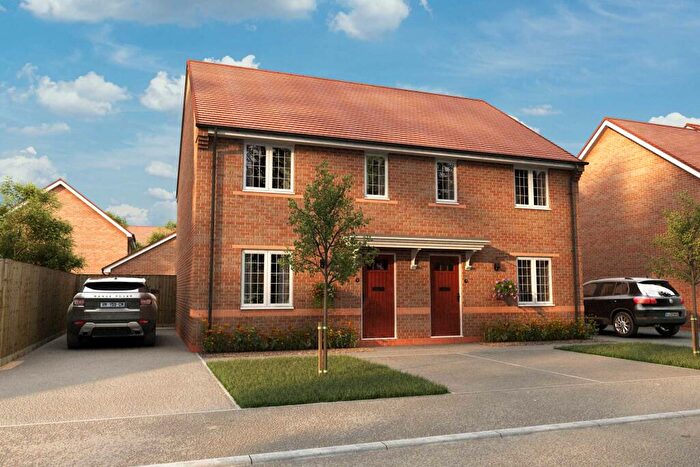 3 Bedroom Semi-Detached House For Sale In Nottingham Road, Ashby-De-La-Zouch, LE65