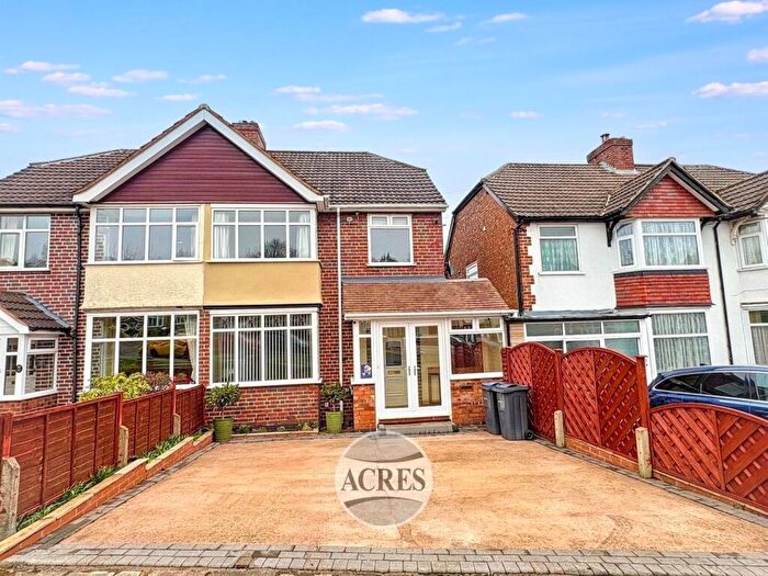 3 Bedroom Semi Detached House For Sale In Douay Road, Erdington, Birmingham, B24