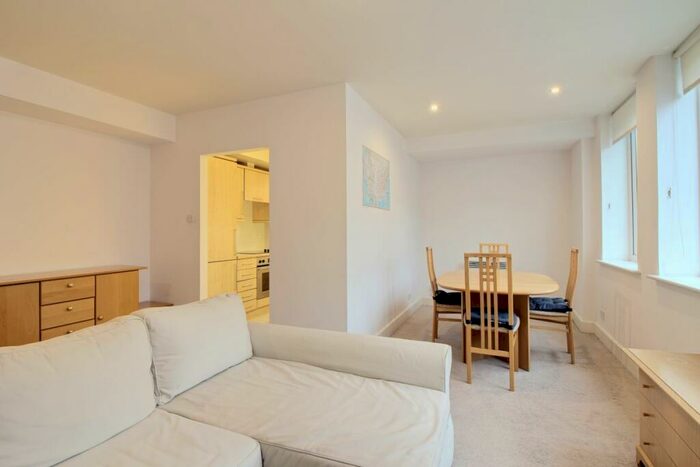 1 Bedroom Apartment To Rent In St Cross Street, Farringdon, EC1N