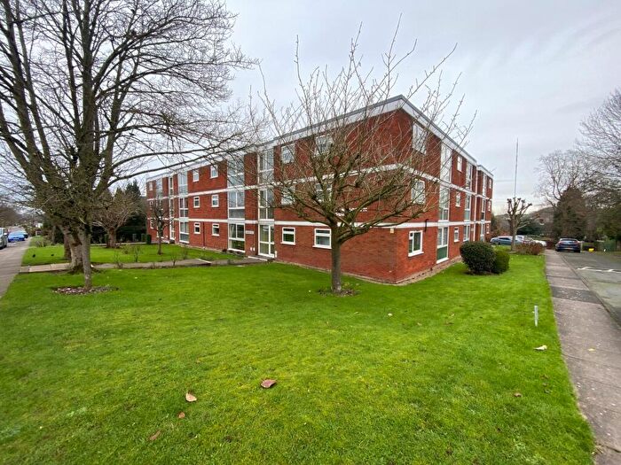 2 Bedroom Flat To Rent In Packington Court, Blackberry Lane, Sutton Coldfield., B74