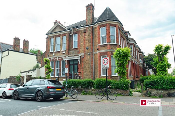 2 Bedroom Flat To Rent In Gunton Road, Upper Clapton Road, London, Hackney, E5