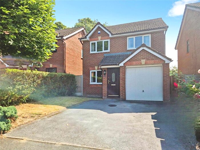 3 Bedroom Detached House For Sale In Quarry Pond Road, Worsley, Manchester, Greater Manchester, M28