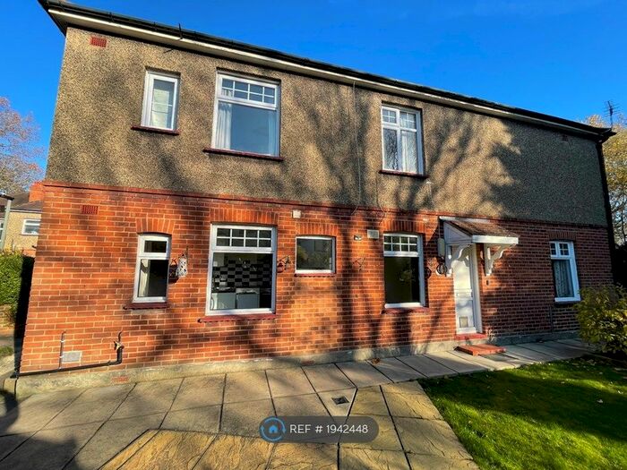 1 Bedroom Flat To Rent In Cowper Close, Bromley, BR2