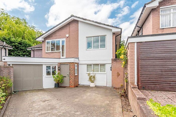 4 Bedroom Detached House To Rent In Culverlands Close, Stanmore, HA7