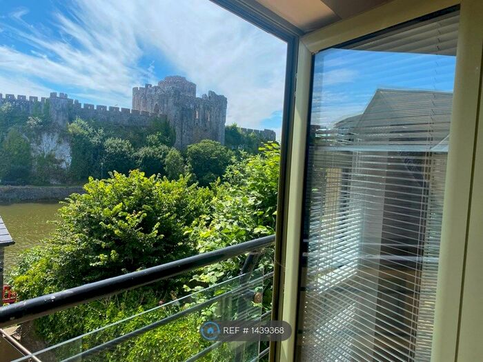 1 Bedroom Flat To Rent In North Quay Court, Pembroke, SA71