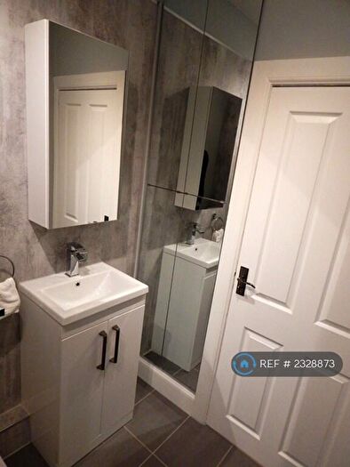 1 Bedroom Flat To Rent In Drum Street, Edinburgh, EH17