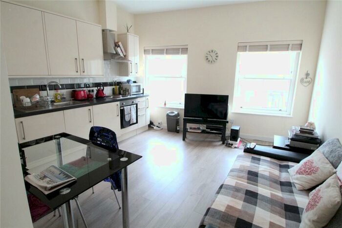 1 Bedroom Flat To Rent In Holloway Road, Archway, N7