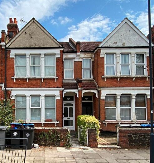 6 Bedroom Property For Sale In Heber Road, Cricklewood, London, NW2
