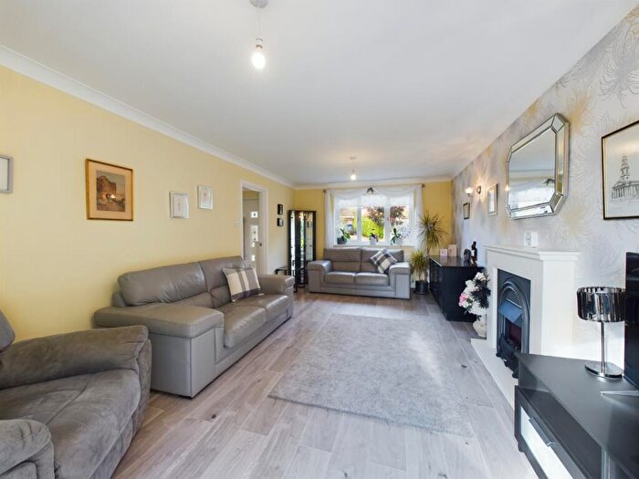 4 Bedroom Detached House For Sale In Vokes Close, Little Billing, Northampton, NN3