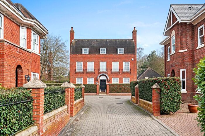 5 Bedroom Detached House For Sale In Devereux Place, Braiswick, Colchester, Essex, CO4