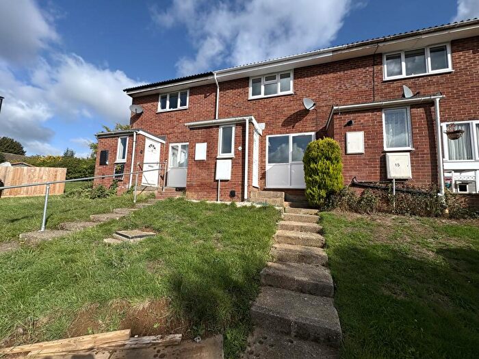 3 Bedroom Terraced House For Sale In Angus Close Banbury, OX16