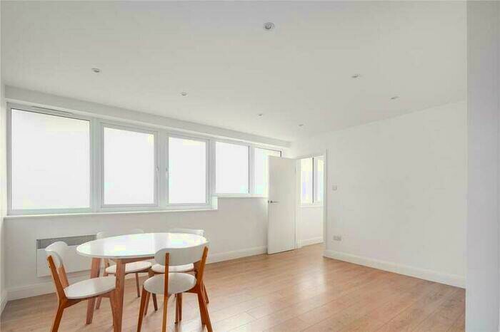 1 Bedroom Maisonette To Rent In Balmes Road, Haggerston, N1