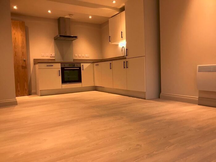 Studio To Rent In North Street, Leeds, West Yorkshire, LS2