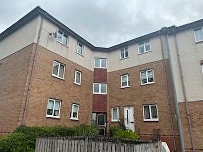 2 Bedroom Flat For Sale In Lees Court, Coatbridge, North Lanarkshire, ML5