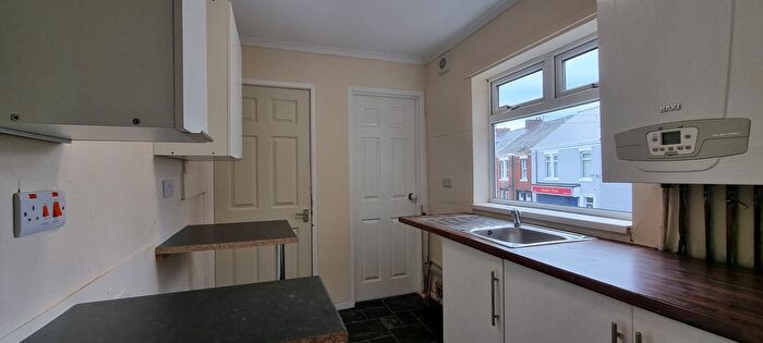 3 Bedroom Flat To Rent In Victoria Road East, Hebburn, NE31
