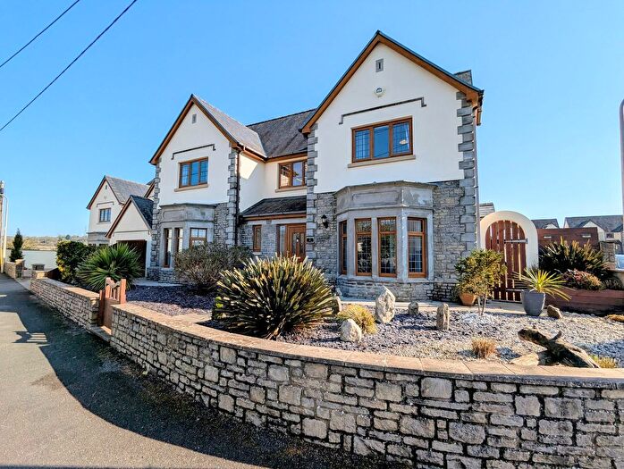4 Bedroom Detached House For Sale In Parc Felindre, Kidwelly, Carmarthenshire., SA17