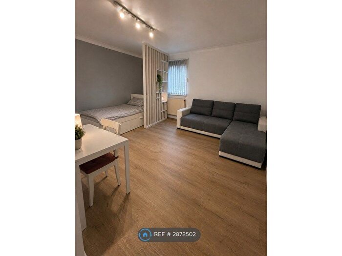 Studio To Rent In Capstone Road, Chatham, ME5