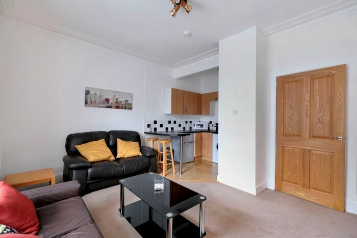 1 Bedroom Flat To Rent In Claremont Place, West End, Aberdeen, AB10