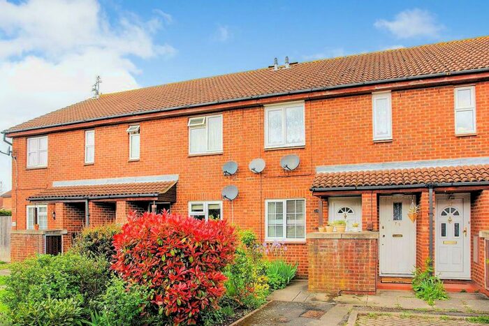 1 Bedroom Flat To Rent In Coppice Way, Aylesbury, HP20