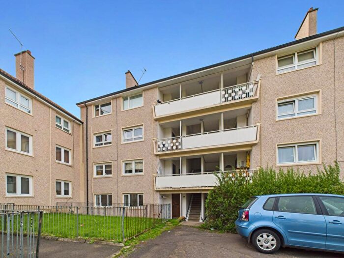 2 Bedroom Flat To Rent In Hillhead Avenue, Blairbeth, G73