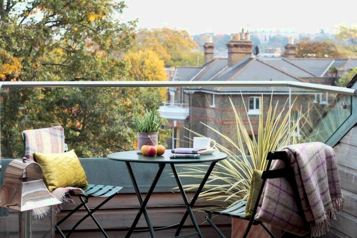 Studio To Rent In The Barons, St Margarets, Twickenham, TW1