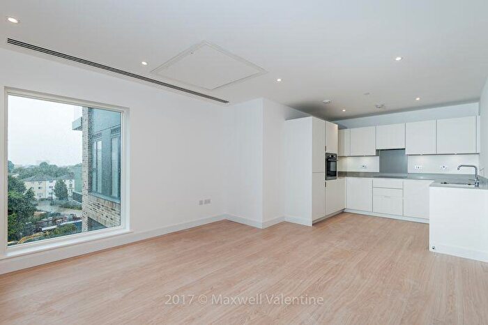 1 Bedroom Flat To Rent In Cherry Orchard Road, Croydon, CR0