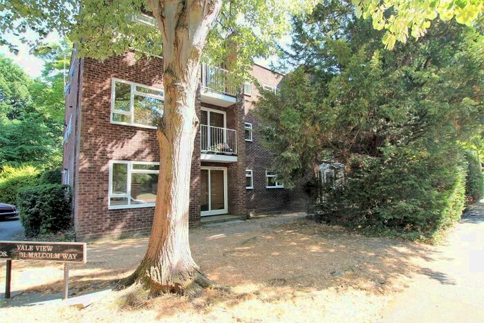 2 Bedroom Flat To Rent In Malcolm Way, Wanstead, London, E11