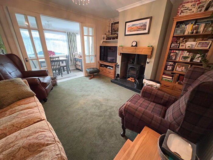 2 Bedroom Terraced Bungalow For Sale In Karen Close, Bideford, Devon, EX39