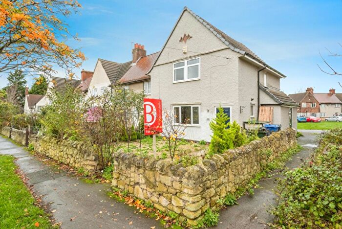 3 Bedroom Semi Detached House For Sale In East Avenue, Woodlands, Doncaster, South Yorkshire, DN6