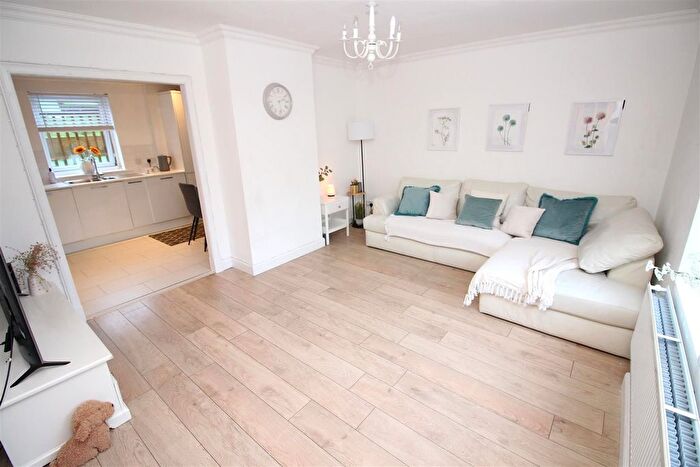 3 Bedroom Terraced House For Sale In Flatterton Road, Greenock, PA16