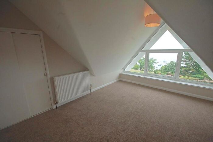 1 Bedroom Flat To Rent In Cliff Parade, Leigh-On-Sea, SS9
