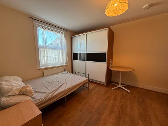 Studio To Rent In Ilford, IG1